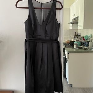 Black House White Market size 4